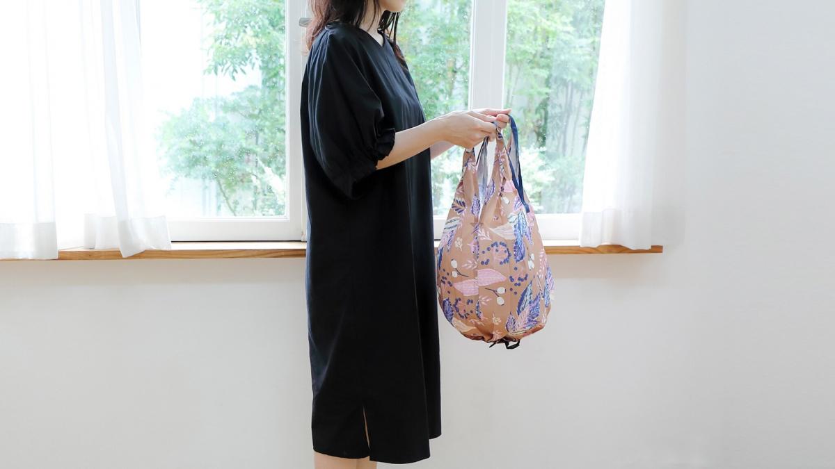 Shupatto - Compact Bag Drop 極速摺疊收納袋 (M SIze)|Marna|購物袋|環保袋|快速收納|口袋包 - Eucalyptus (桉樹綠)