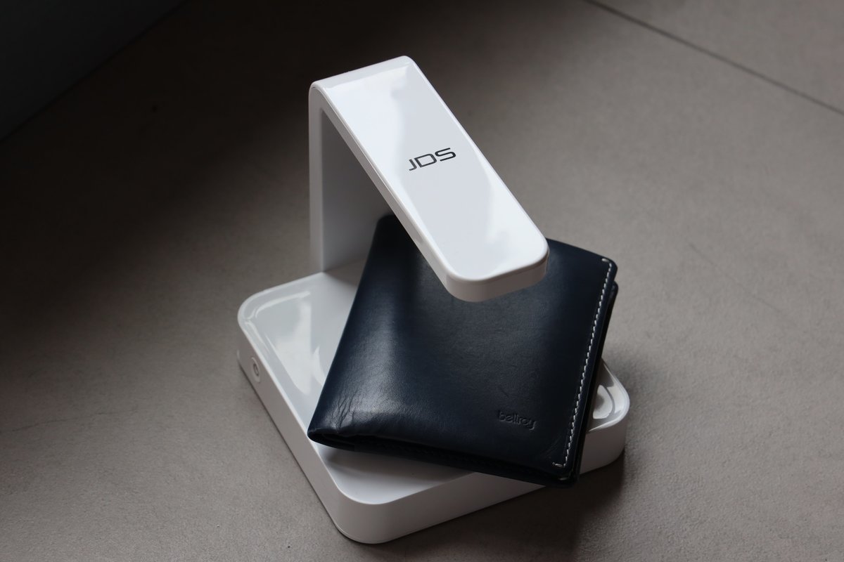 JDS - UV-C 殺菌燈及無線充電器