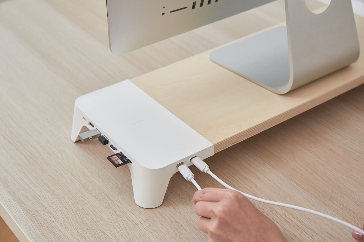 POUT - Eyes 8 原木風多功能電腦支架 - 15W Qi 無線充電架 + USB Hubs - 黑色