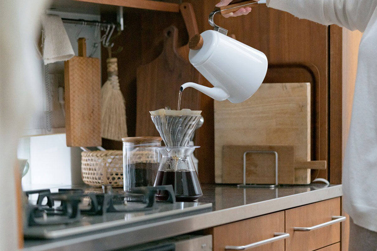 Hario - V60 02 Glass Brewing Kit (1-4 cups)|With filter paper S-VGBK-02-T