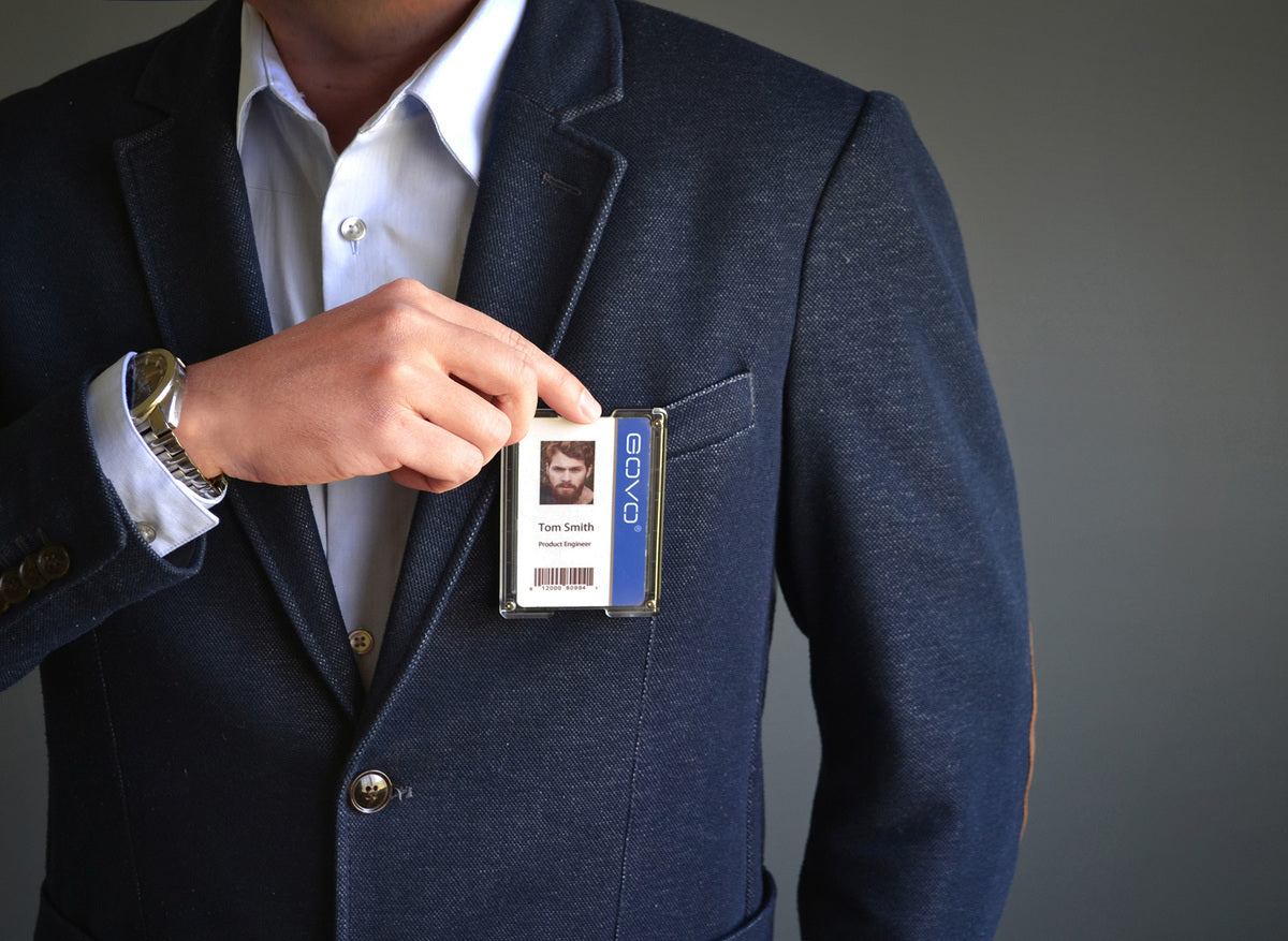 Govo - Lightweight ID card holder - Titanium version